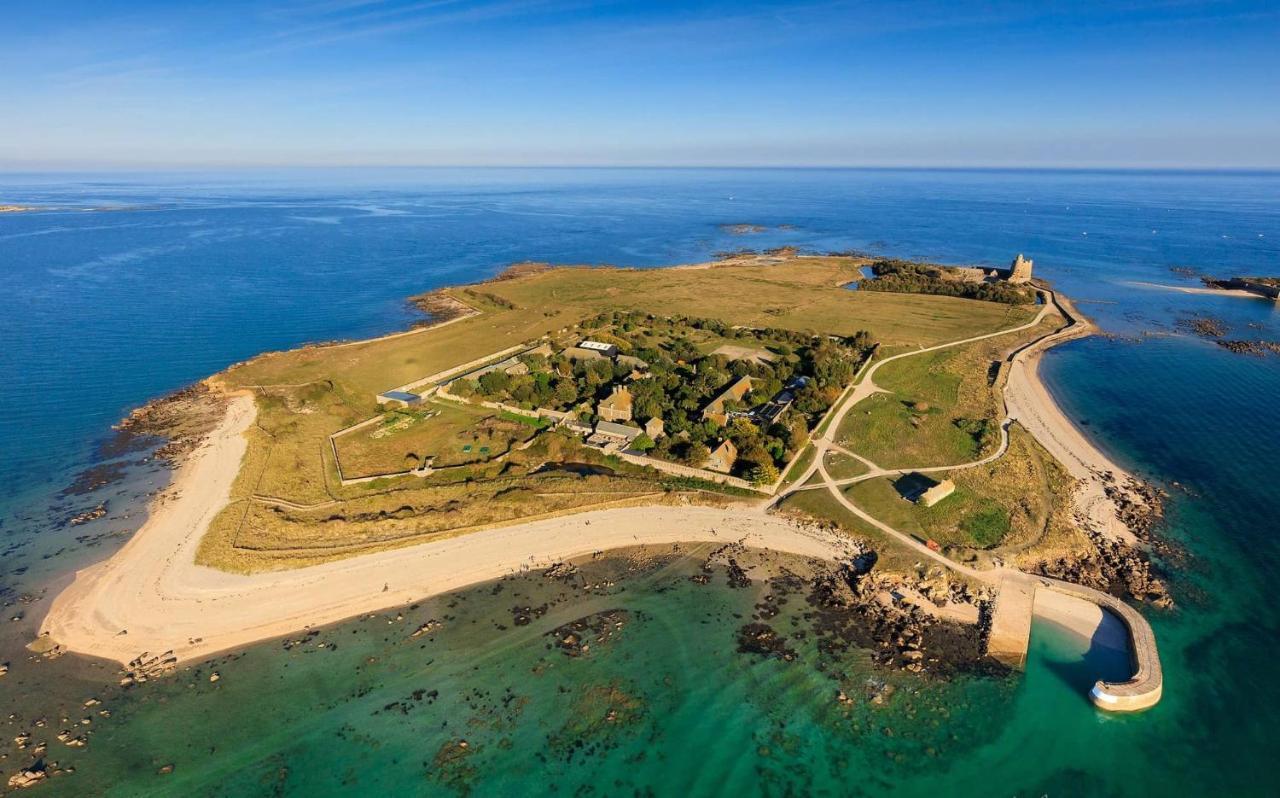 Quettehou Maison Normande Proche De La Mer Et Des Lieux Touristiques מראה חיצוני תמונה